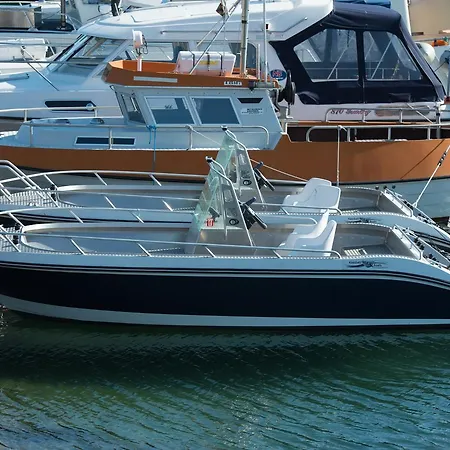 מלון דירות Vacation: Sea Fishing And Northern Lights Vikran